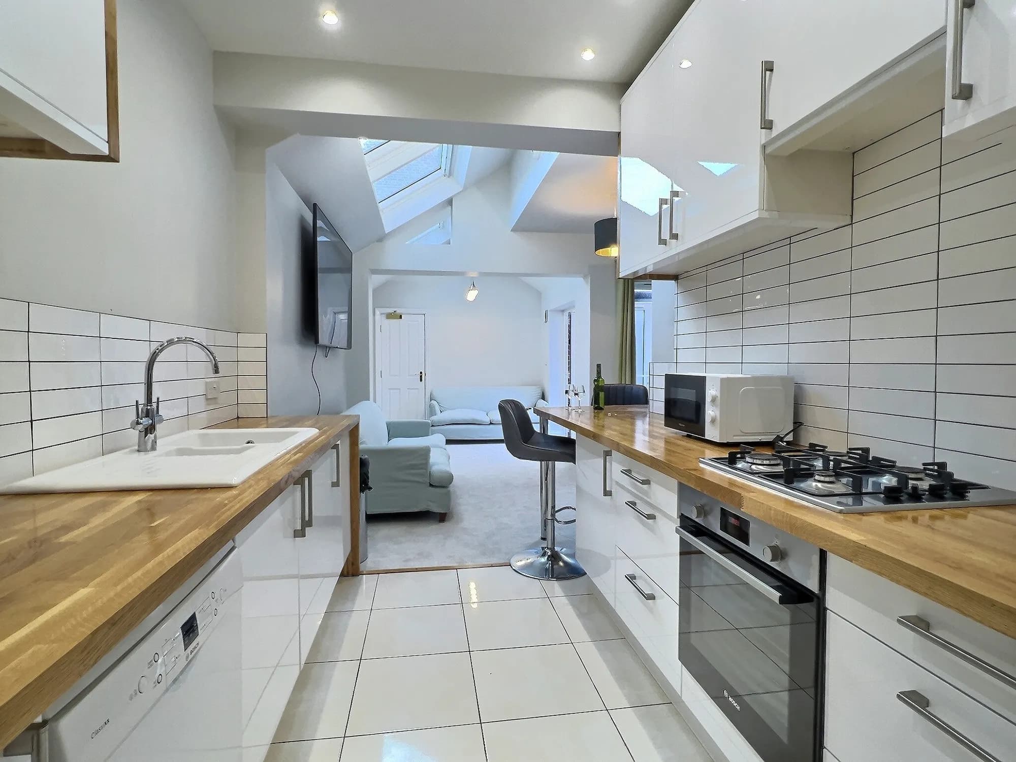 Osborne Rd, 8 Beds, photograph 2