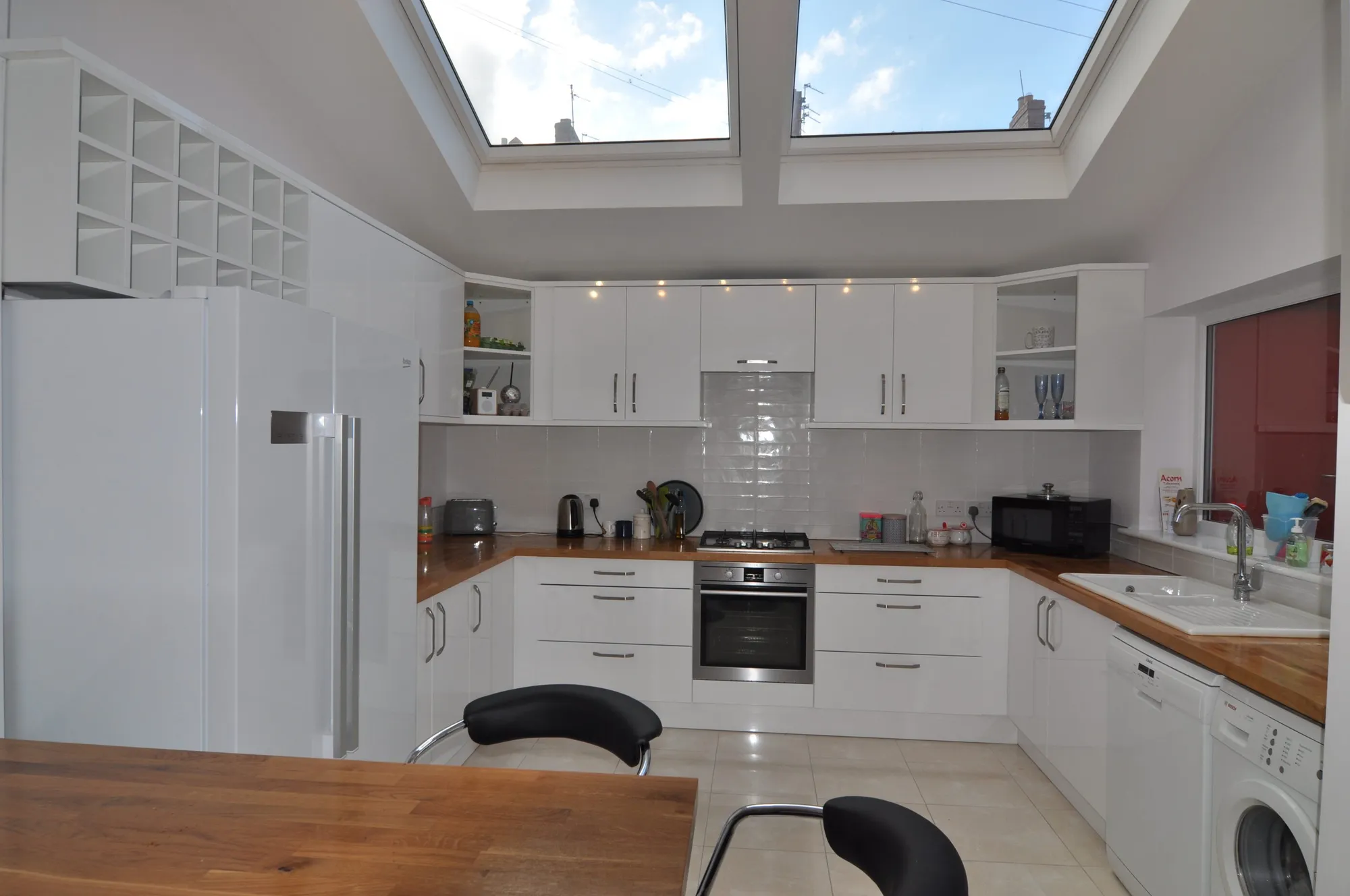 8 Bedroom, central jesmond, photograph 4