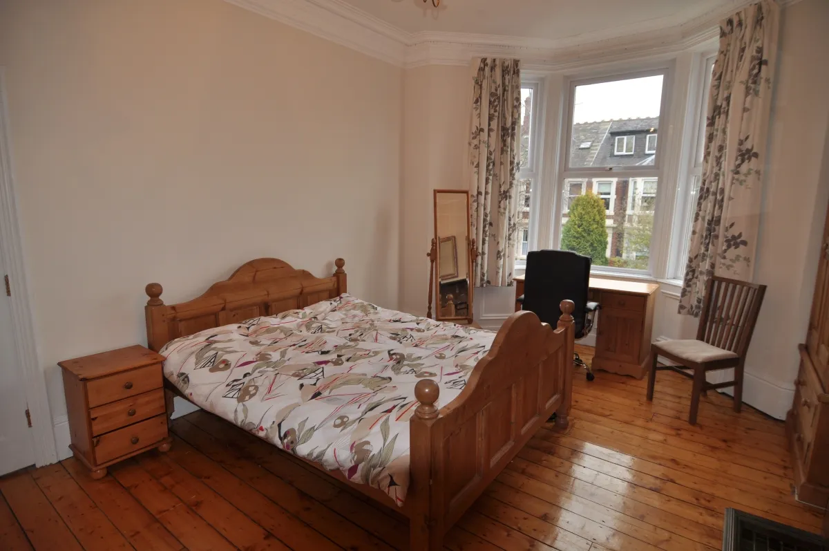 8 Bed, St Georges Tr, Jesmond, photograph 4