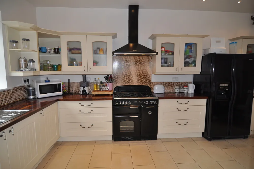 8 Bed, St Georges Tr, Jesmond, photograph 6