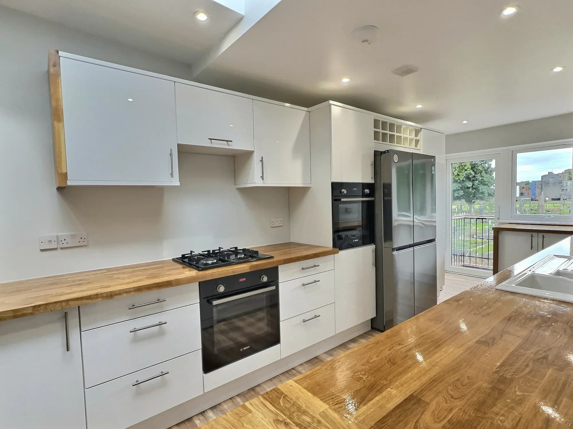 7 bed house, Fairfield Road, photograph 4